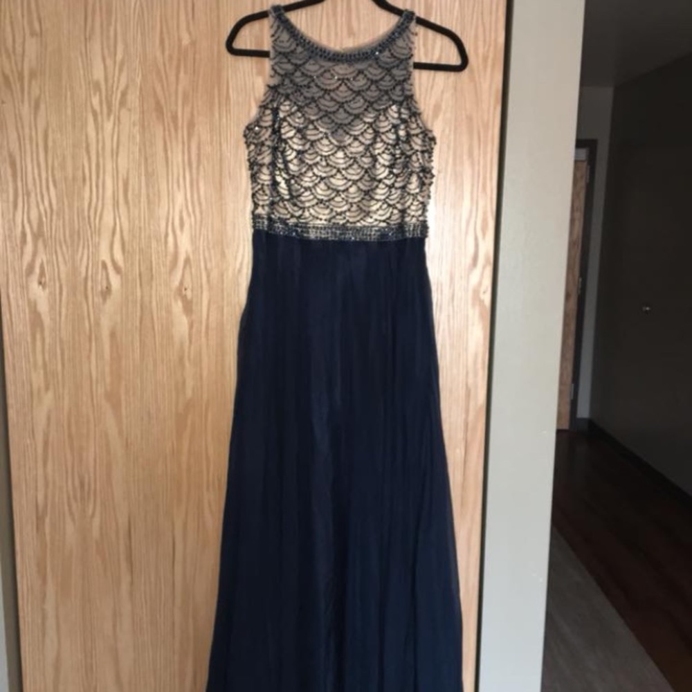 PROM DRESS SIZE 10